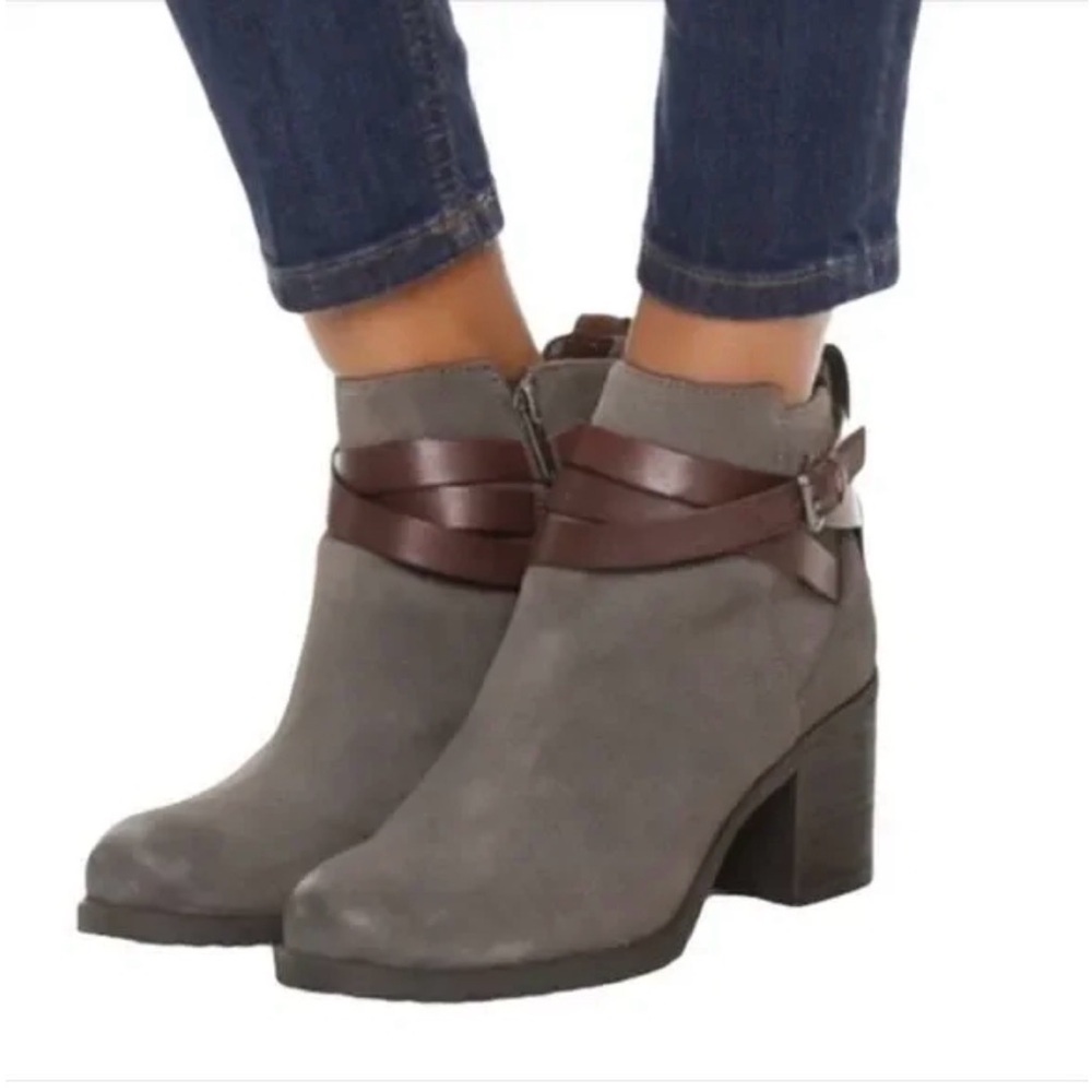 Sam Edelman Hannah Chelsea Suede Ankle Boots